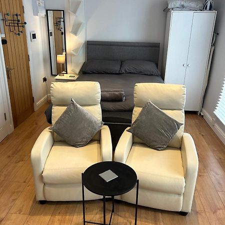 Jaskar Studio 2 Cheltenham Esterno foto